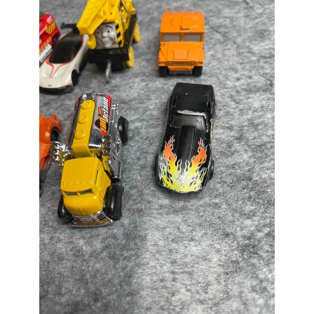 Lot of 12 Toy Cars Hot Wheels Thomas Friends Matchbox Fire Truck Crane‎ Tanker